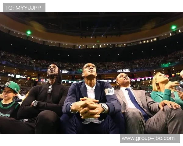 库克回忆湖人快船宿敌岁月与路威建立深厚友谊